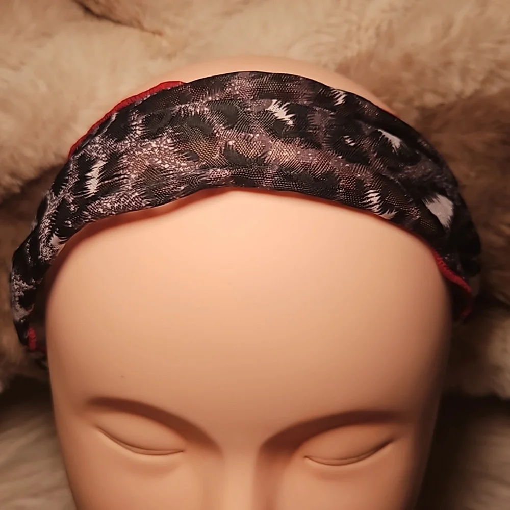 Sheer Leopard Print Headband with Red Outline